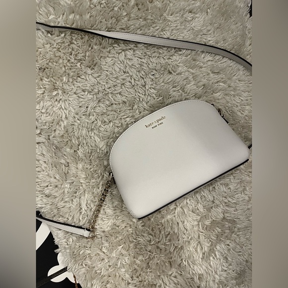 Kate Spade Crossbody in Cream/White color. - Picture 9 of 10